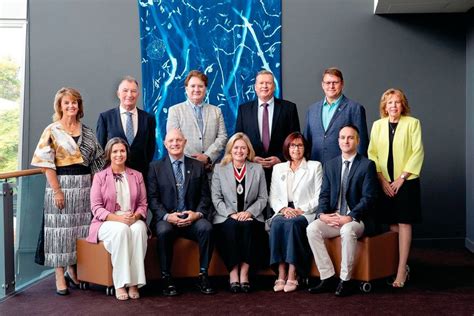 redlands city council members|Mayor and councillors .